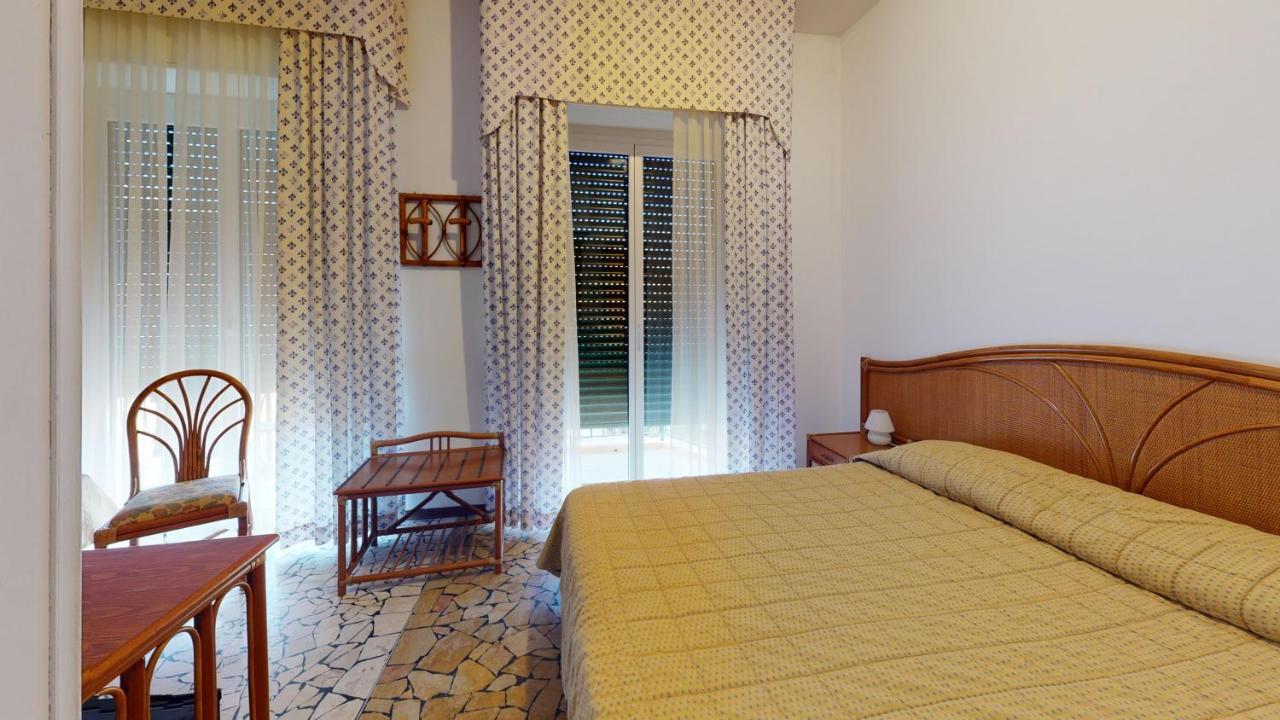 Hotel Zunino Spotorno Exterior photo